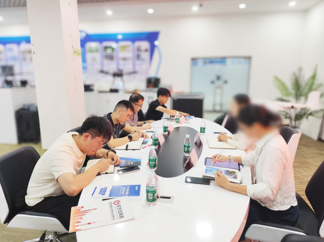 多項(xiàng)研發(fā)專利，合作政企超百家！四川某地方政府實(shí)地對(duì)接行業(yè)龍頭無(wú)人機(jī)飛行培訓(xùn)多點(diǎn)布局項(xiàng)目