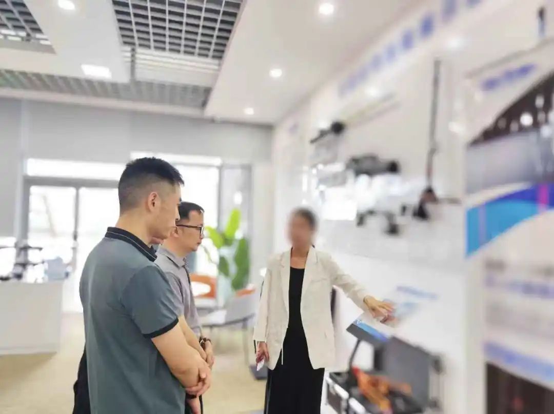 多項研發(fā)專利，合作政企超百家！四川某地方政府實地對接行業(yè)龍頭無人機(jī)飛行培訓(xùn)多點布局項目